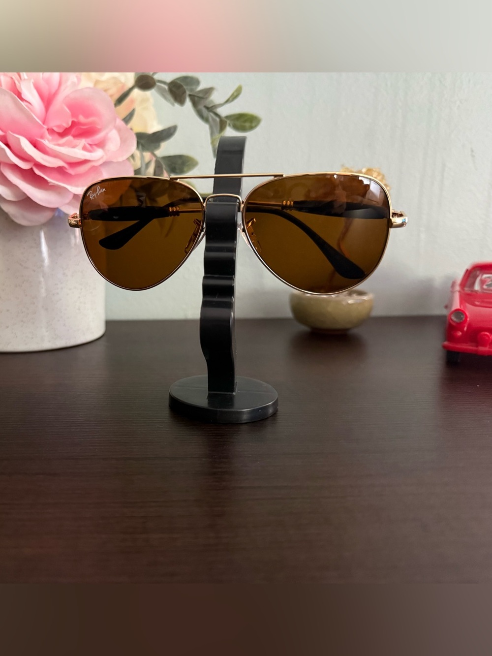 Ray-Ban Gold Frame Sunglasses with Brown Lenses